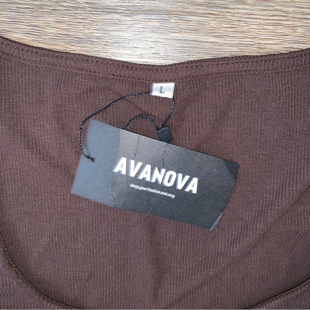 Avanova Asymmetrical Ribbed Cropped Top - Picture 12 of 15